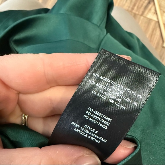 Aritzia Babaton Elegant Green Satin Mini Sleeveless Dress - Picture 8 of 8